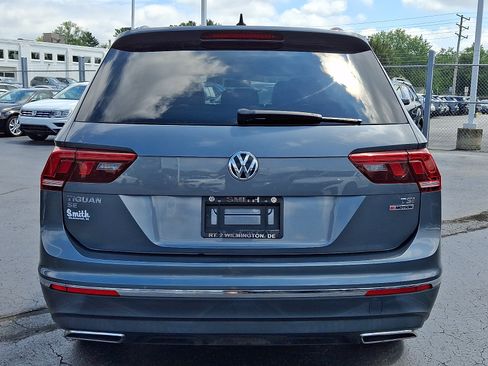 Used 2018 Volkswagen Tiguan SE AWD/4WD image 5