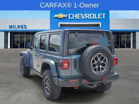 Used 2024 Jeep Wrangler Unlimited Rubicon AWD/4WD image 3