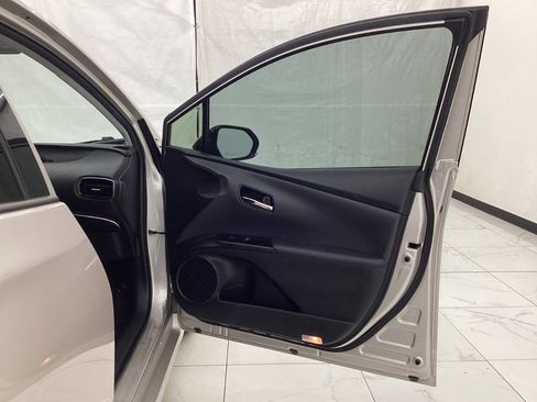 Used 2017 Toyota Prius Prime Premium w/ Carpet Mat Package image 19
