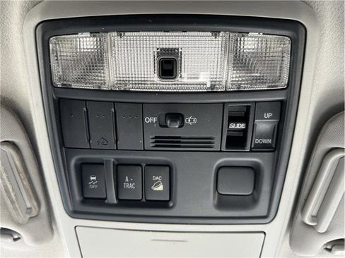 Used 2011 Toyota 4Runner SR5 w/ Premium Pkg w/Leather AWD/4WD image 27