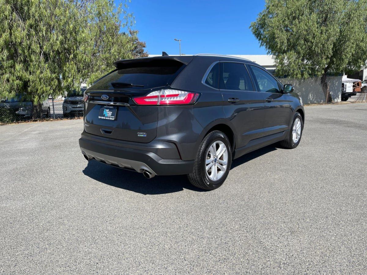 Used 2020 Ford Edge SEL AWD/4WD image 5