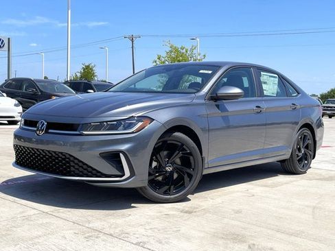 New 2025 Volkswagen Jetta SE image 1