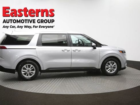 Used 2022 Kia Carnival LX image 43