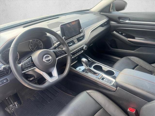 Used 2025 Nissan Altima 2.5 SR AWD/4WD image 10