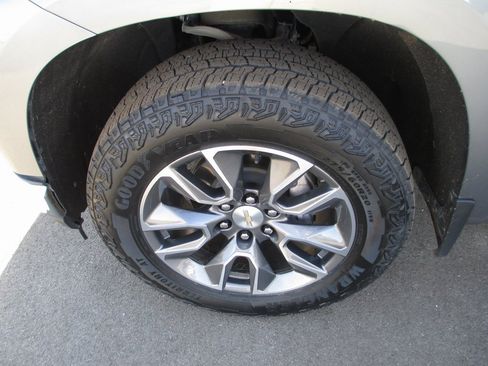 Used 2020 Chevrolet Silverado 1500 LT w/ All-Star Edition image 15