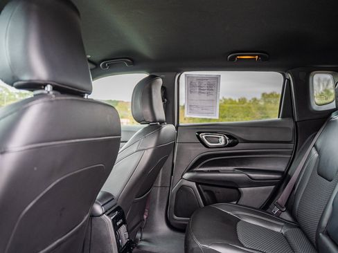 Used 2023 Jeep Compass Altitude image 16