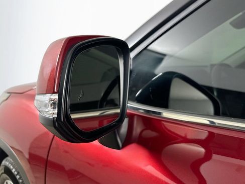 Used 2021 Toyota Highlander XLE FWD image 38