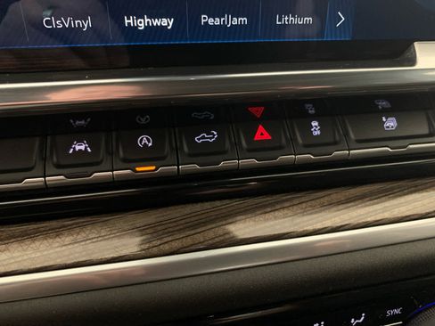 Used 2025 Chevrolet Silverado 1500 LT w/ Work Truck Package image 28