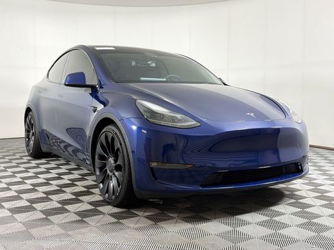 Used 2022 Tesla Model Y Performance AWD/4WD image 7