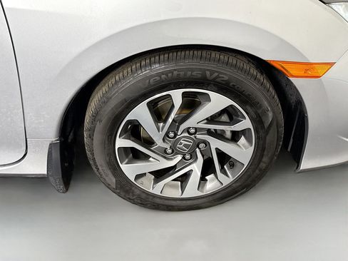 Used 2020 Honda Civic LX image 29