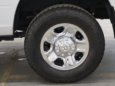 Used 2020 RAM 2500 Tradesman w/ Chrome Appearance Group image 37