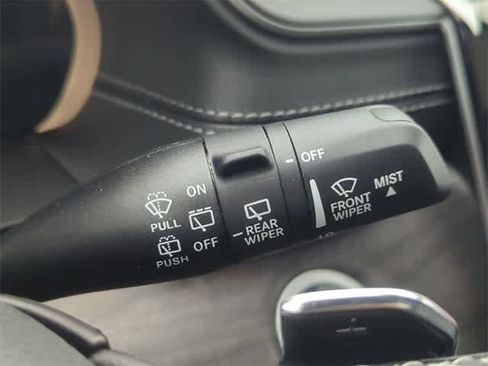 New 2025 Jeep Grand Cherokee Limited image 25