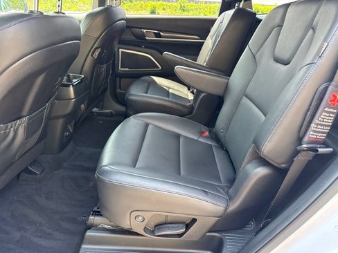Used 2023 Kia Telluride S FWD image 20