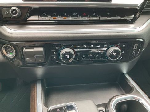 Used 2026 Chevrolet Silverado 1500 High Country AWD/4WD image 15