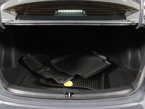 Used 2024 Toyota Corolla LE image 17