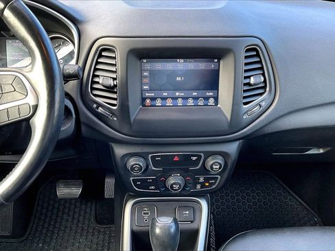 Certified 2019 Jeep Compass Latitude w/ Cold Weather Group image 11