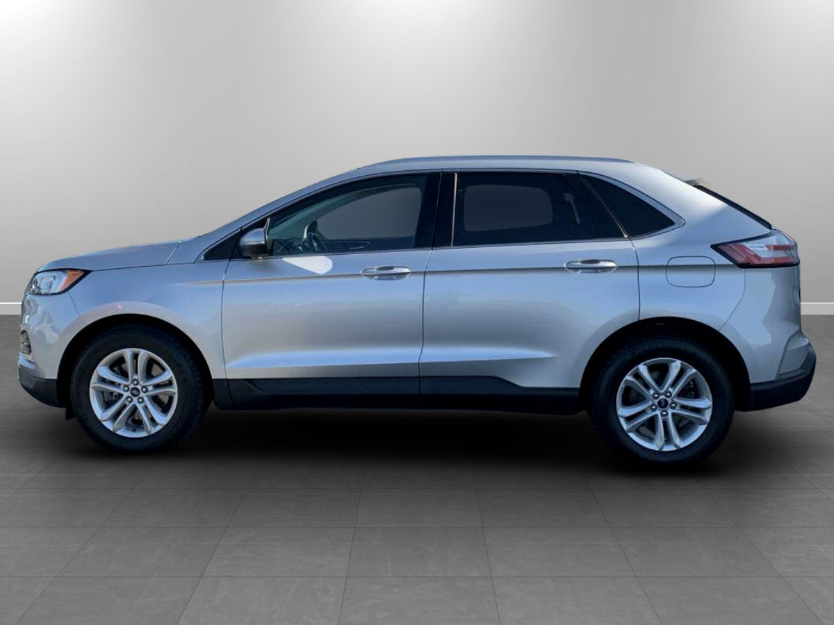 Used 2019 Ford Edge SEL AWD/4WD image 4
