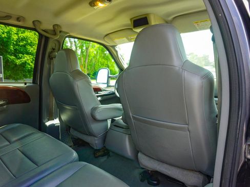 Used 2007 Ford F350 Lariat AWD/4WD image 20