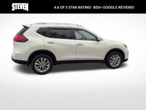 Used 2017 Nissan Rogue SV w/ Sun & Sound Touring Package image 7