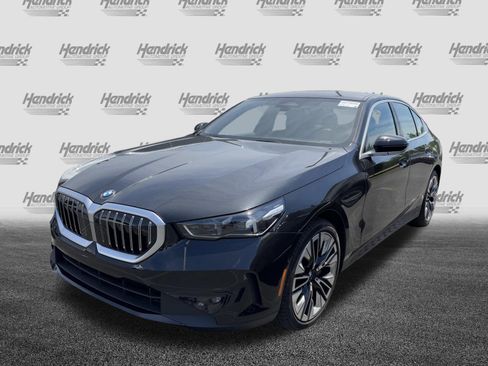 Certified 2026 BMW 540i xDrive AWD/4WD image 9