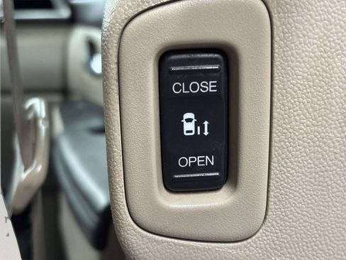 Used 2016 Honda Odyssey EX-L image 19