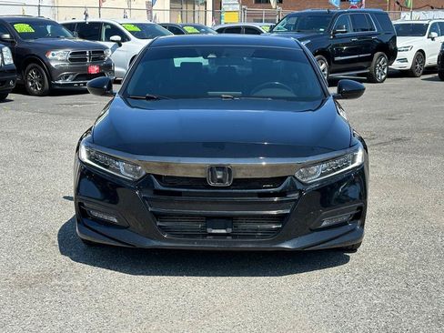 Used 2019 Honda Accord Sport image 2