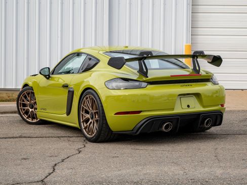 Used 2025 Porsche 718 Cayman GT4 RS image 3
