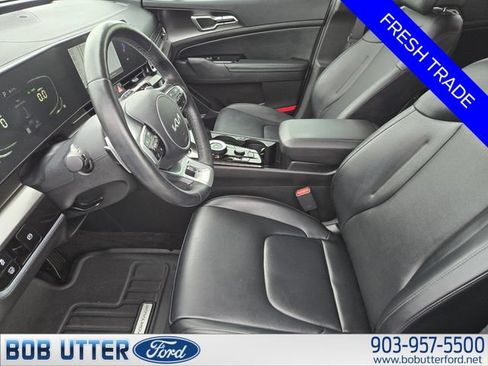 Used 2023 Kia Sportage EX AWD/4WD image 12