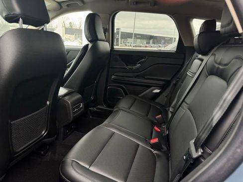 New 2026 Lincoln Corsair Premiere image 18