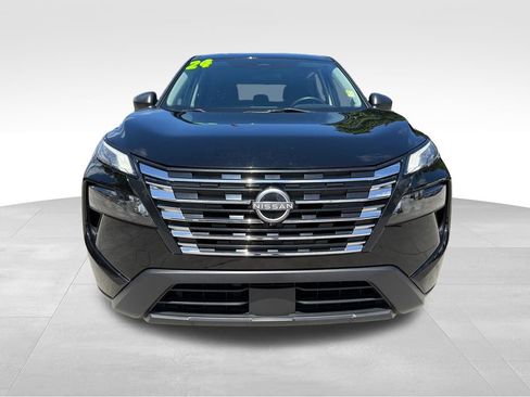 Used 2024 Nissan Rogue S FWD image 2
