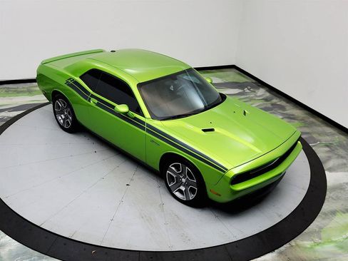 Used 2011 Dodge Challenger R/T RWD image 29