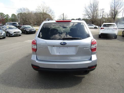 Used 2015 Subaru Forester 2.5i Premium AWD/4WD image 7