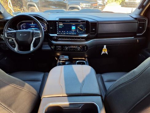 Used 2024 Chevrolet Silverado 1500 LT Trail Boss w/ LT Trail Boss Premium Package image 15