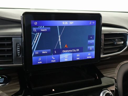 Used 2021 Ford Explorer Limited w/ Equipment Group 301A image 7