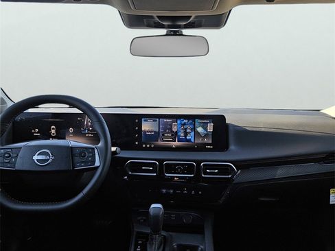 New 2026 Nissan Sentra SR w/ Floor Mat Package image 11