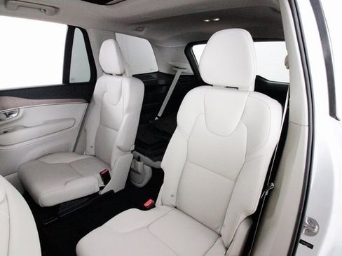 Used 2024 Volvo XC90 B6 Plus w/ Protection Package Premier image 23