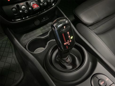 Used 2020 MINI Cooper Clubman S image 25