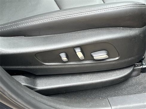 Used 2023 Cadillac XT6 Premium Luxury w/ Technology Package image 30