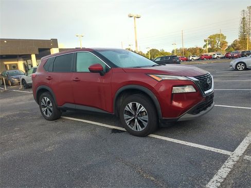 Used 2023 Nissan Rogue SV image 7