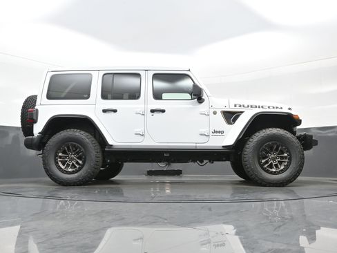 New 2025 Jeep Wrangler Unlimited Rubicon 392 image 16