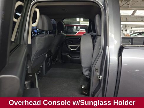 Used 2024 Nissan Titan SV w/ SV Convenience Package image 24
