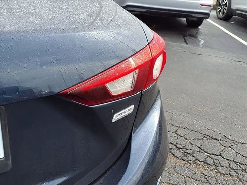 Used 2015 MAZDA MAZDA3 i Sport image 23