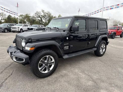 Used 2020 Jeep Wrangler Unlimited Sahara image 2