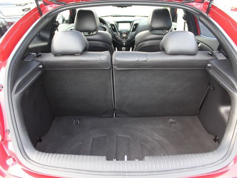 Used 2016 Hyundai Veloster Turbo w/ Option Group 04 FWD image 31