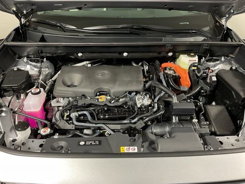 New 2025 Toyota RAV4 XLE image 8