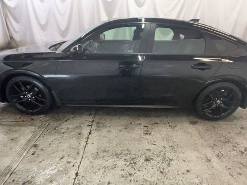Used 2023 Honda Civic Sport image 14