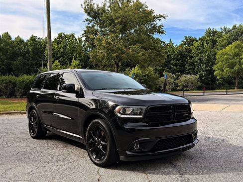 Used 2017 Dodge Durango R/T w/ Blacktop Package RWD image 3
