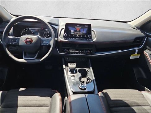 New 2026 Nissan Rogue SV AWD/4WD image 15