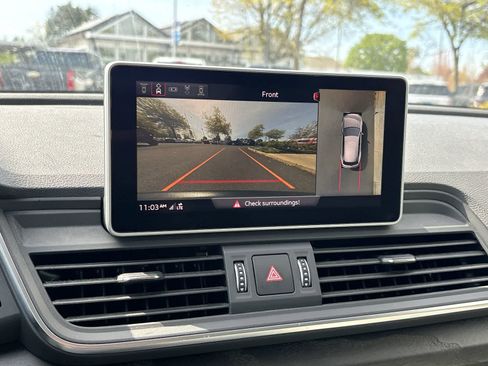 Used 2020 Audi Q5 Prestige w/ Prestige Package image 23