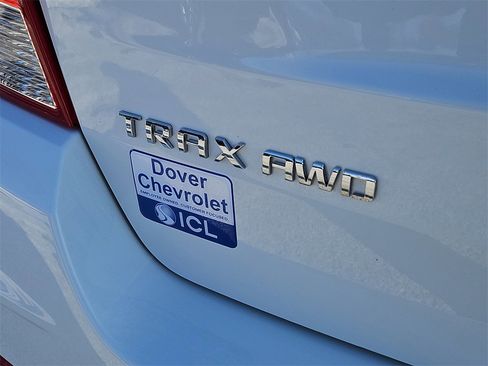 Certified 2022 Chevrolet Trax LS w/ Tint and Cruise Package image 12
